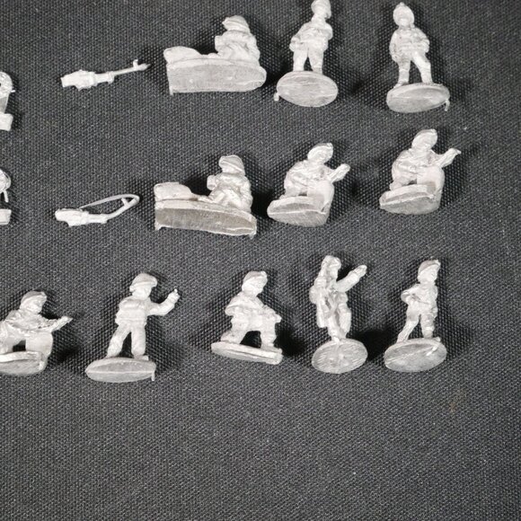 Flames of War Vietnam 15mm PAVN Battalion HQ WINV04 - Picture 6 of 7